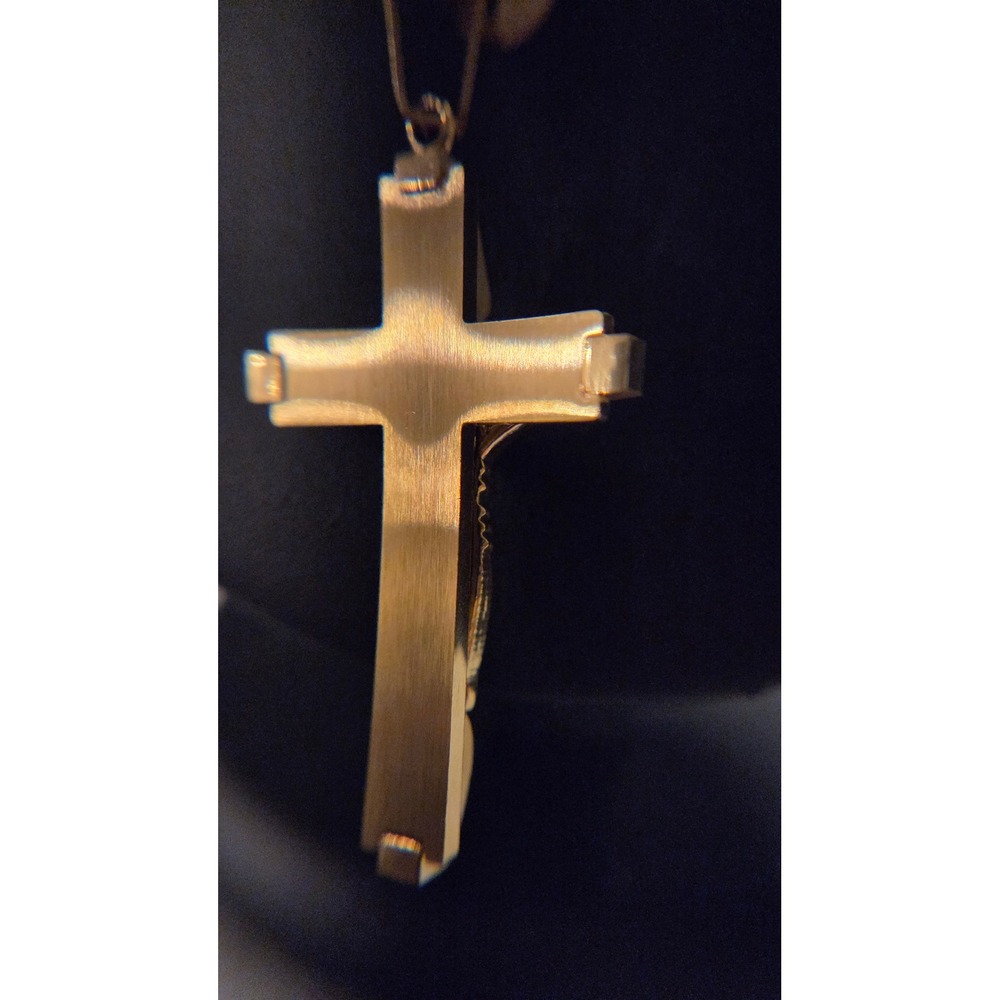 Gold Tone Crucifix Pendant Necklace 24 Inch Puffed Mariner Link Chain Cross - Picture 3 of 10